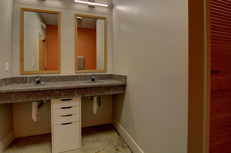 More Photos Of 400 Plasters Ave NE, Atlanta Office For Lease