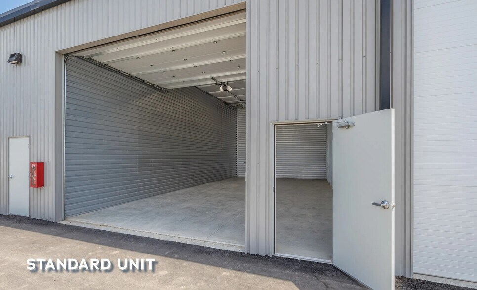 More Photos Of 4751 Ustick Rd, Meridian Self Storage For Lease
