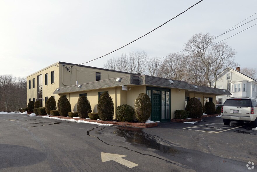 More Photos Of 168-170 South St, Plainville Office For Lease