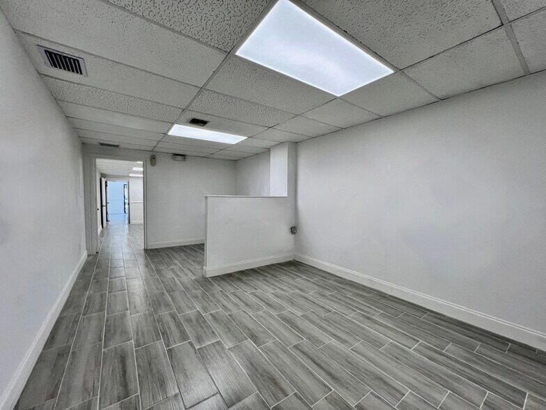 More Photos Of 7200-7384 NW 56th St, Miami Warehouse For Sale