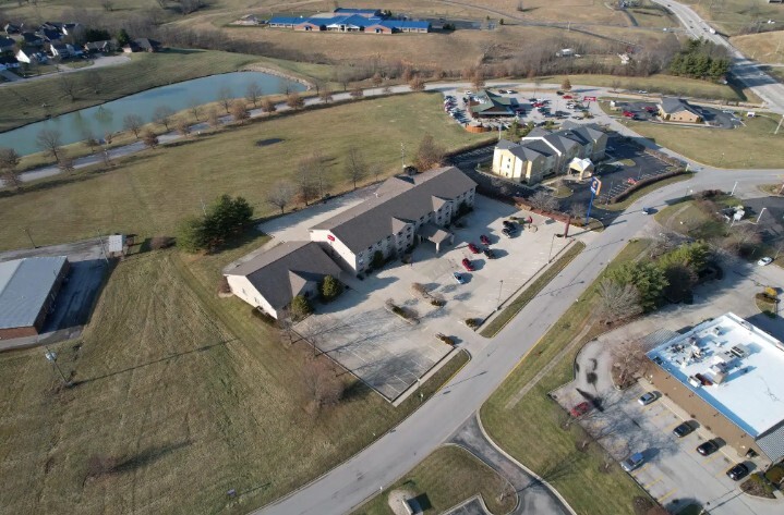 More Photos Of 115 Stone Trace Dr, Mount Sterling Hotel For Sale