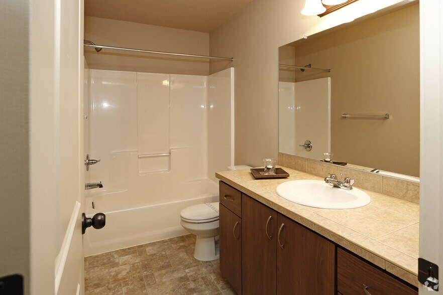 More Photos Of 19731 SW Athena Ct, Aloha Apartments For Sale