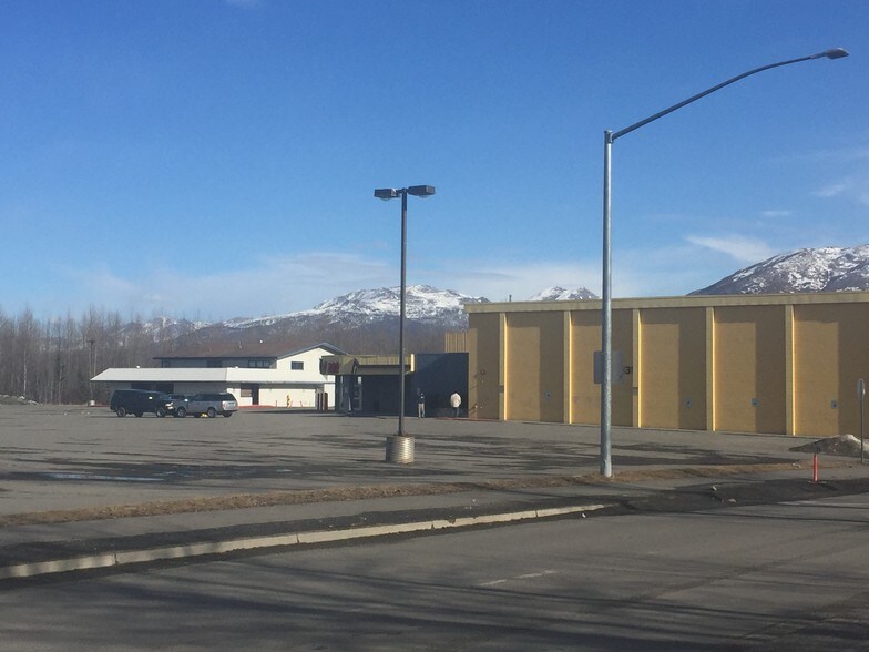 More Photos Of 3131 Muldoon Rd, Anchorage Movie Theatre For Sale