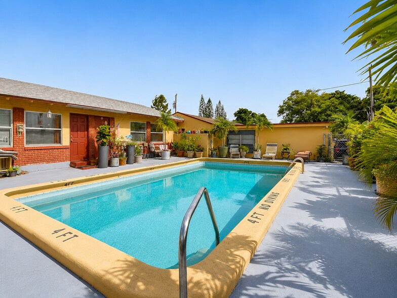 More Photos Of 1723 -1739 Moffett St, Hollywood Apartments For Sale