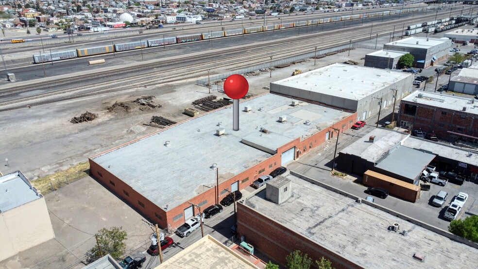 More Photos Of 220 N Saint Vrain St, El Paso Light Distribution For Sale
