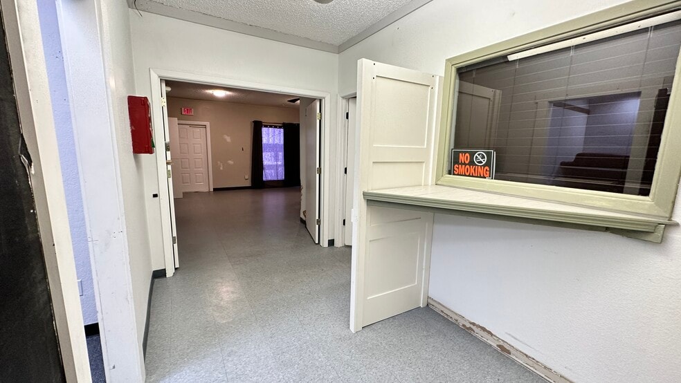 More Photos Of 4119 W FM 2147, Cottonwood Shores Storefront Retail Office For Lease