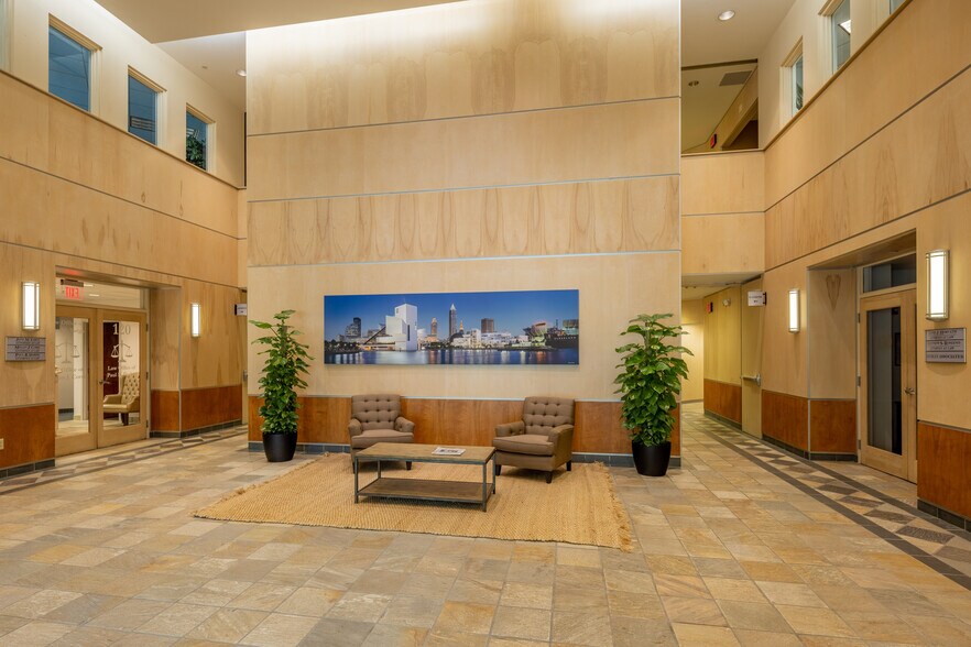 More Photos Of 7100 E Pleasant Valley Rd, Independence Office For Lease