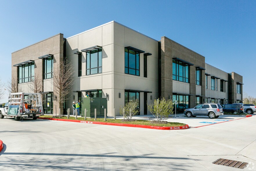 More Photos Of 8540 Broadway St, Pearland Medical For Lease
