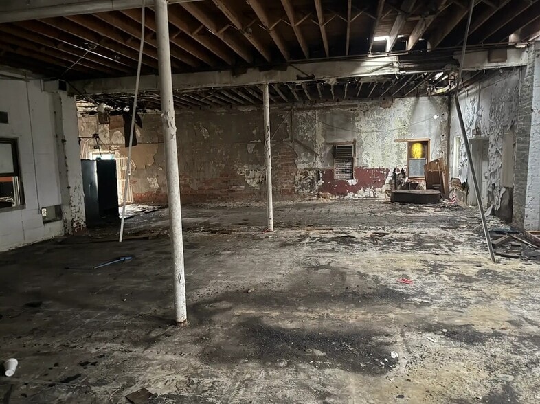 More Photos Of 2800 15th St, Detroit Religious Facility For Sale