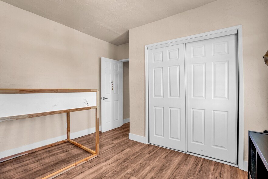 More Photos Of 25-45 W 10th St, Pittsburg Apartments For Sale