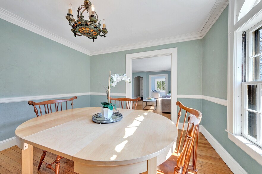 More Photos Of 126 Westbourne Ter, Brookline Multifamily For Sale
