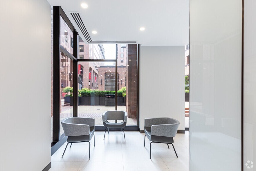 More Photos Of 1120 20th St NW, Washington Office For Lease