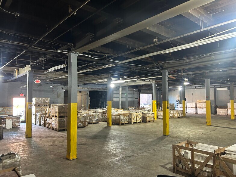 More Photos Of 700-710 North Ave, Plainfield Warehouse For Sale