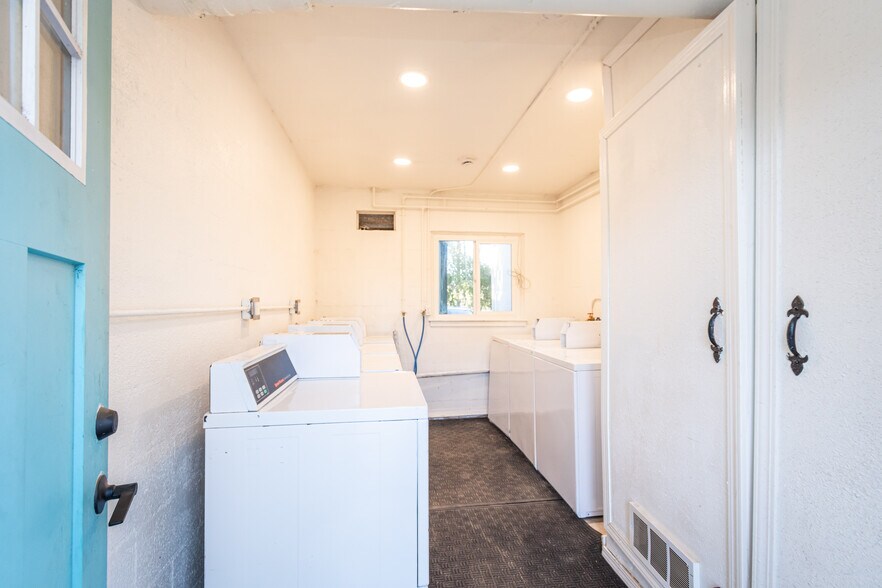 More Photos Of 2255 Bird St, Oroville Apartments For Sale