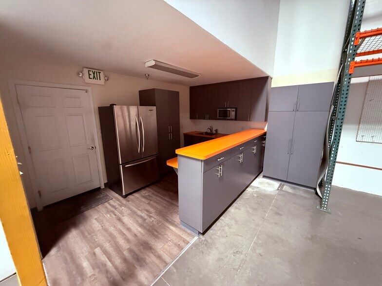 More Photos Of 4855 Joule St, Reno Flex For Lease