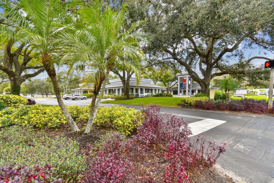 More Photos Of 3910 Northdale Blvd, Tampa Medical For Sale