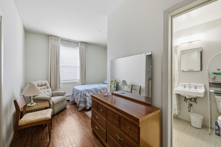 More Photos Of 3900 Balboa St, San Francisco Religious Facility For Sale
