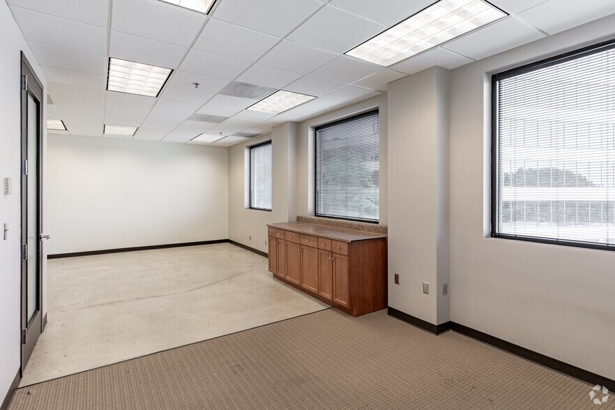 Photo of 4th Floor Ste 440