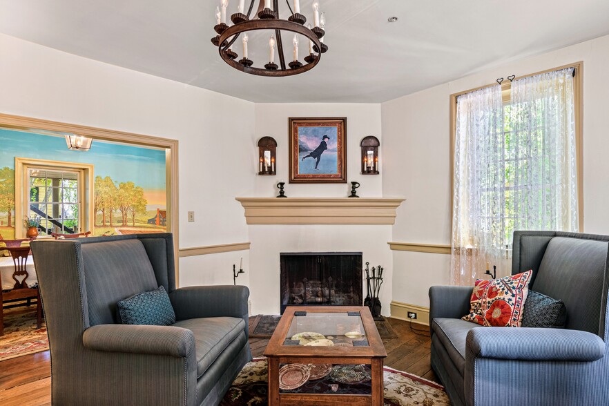 More Photos Of 803 S Main St, Winston-Salem Hospitality For Sale