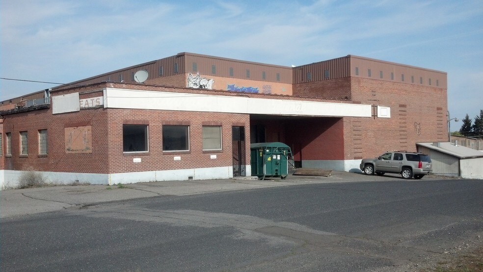 More Photos Of 801 N Regal St, Spokane Distribution For Sale