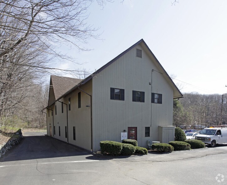 More Photos Of 196 Danbury Rd, Wilton Office For Sale