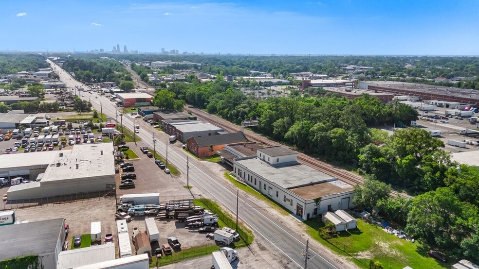 More Photos Of 5154-5200 W Beaver St, Jacksonville Warehouse For Lease