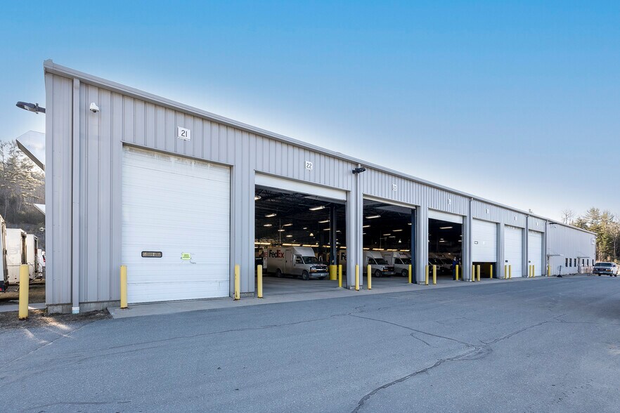 More Photos Of 883 Industrial Park Rd, Littleton Distribution For Sale