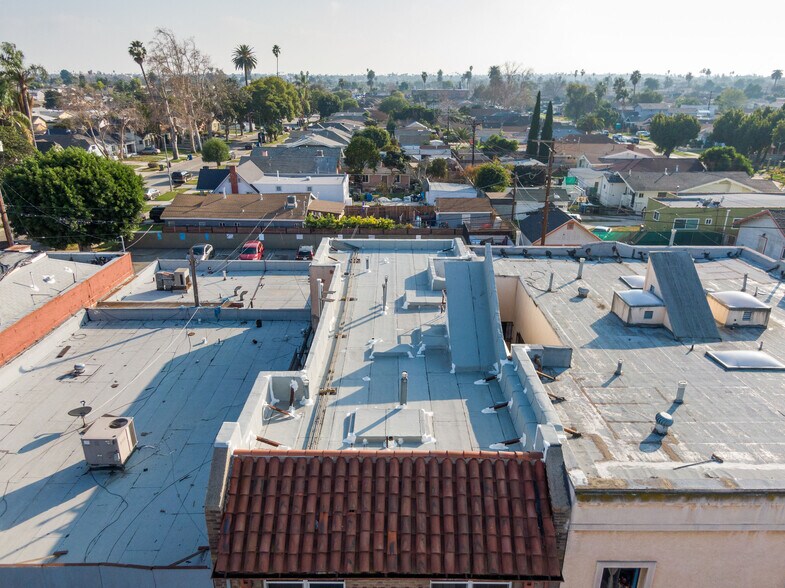 More Photos Of 2608 54th, Los Angeles Apartments For Sale