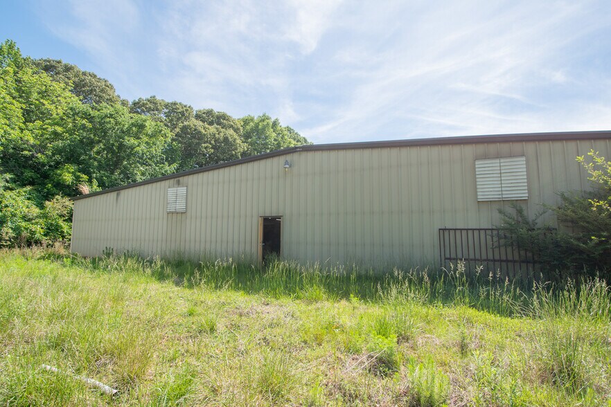 More Photos Of 248 W Franklinville St, Staley Manufacturing For Sale