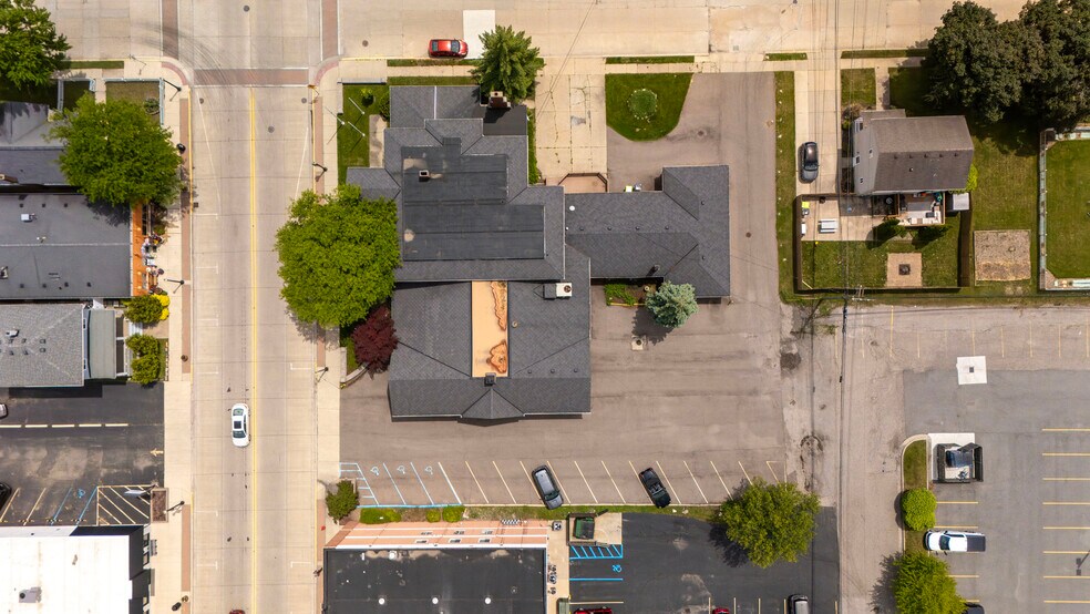 More Photos Of 209 N Main St, Belleville Medical For Sale