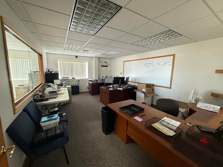 More Photos Of 308 Airport Rd, McCook Warehouse For Sale