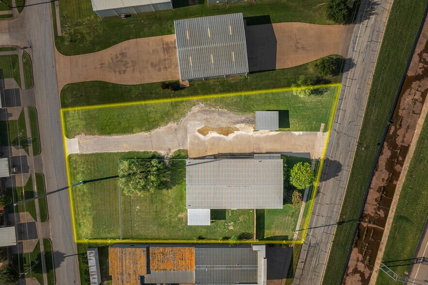 More Photos Of 4200 Henry S Grace Fwy, Wichita Falls Office For Lease