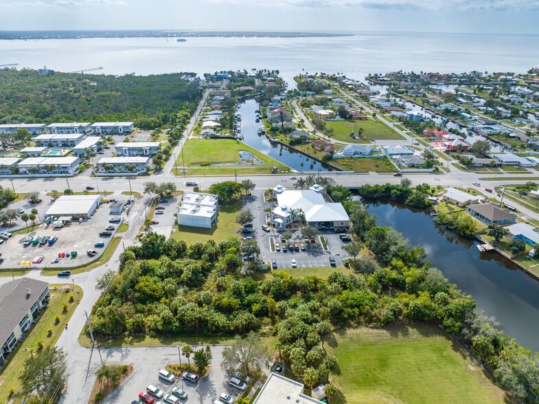 More Photos Of 4445 Lister St, Port Charlotte Land For Sale