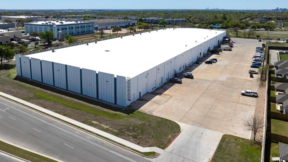 More Photos Of 15508 Bratton Ln, Austin Warehouse For Lease