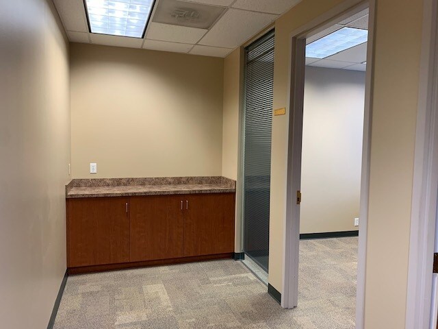 More Photos Of 240 Corporate Blvd, Norfolk Office For Sale