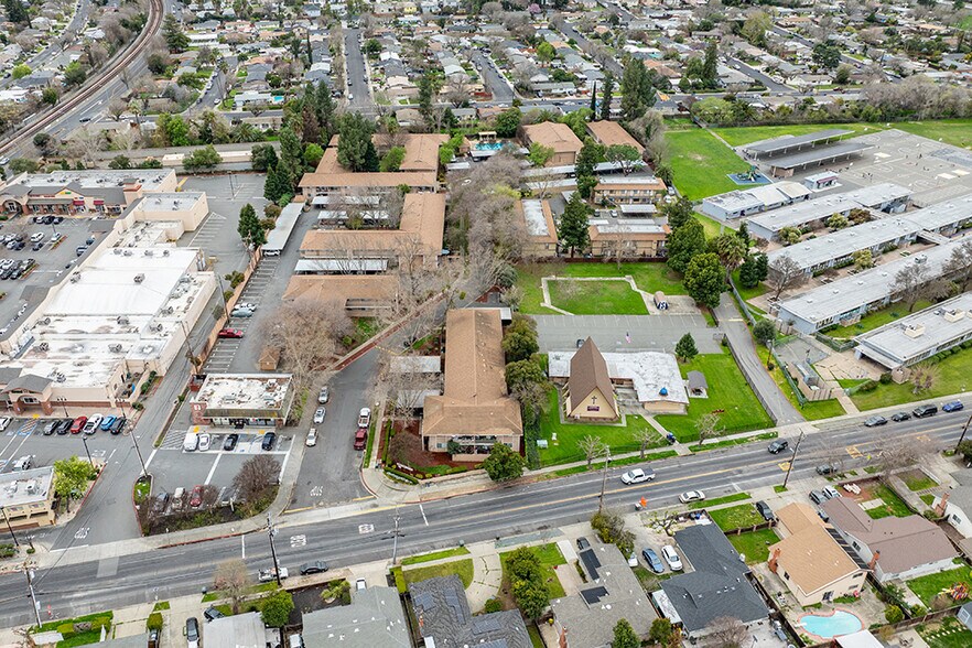 More Photos Of 2451 Olivera Rd, Concord Apartments For Sale