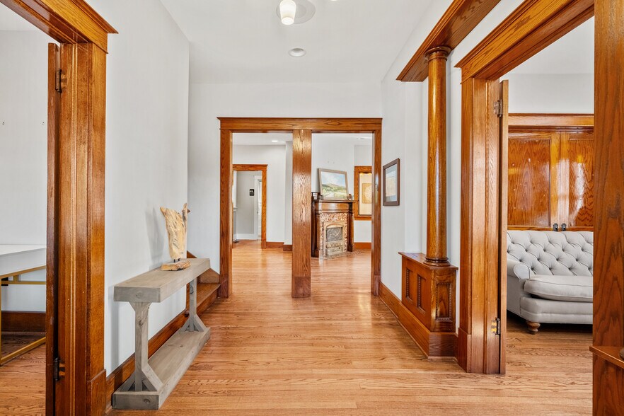 More Photos Of 720 Poyntz Ave, Manhattan Office For Sale