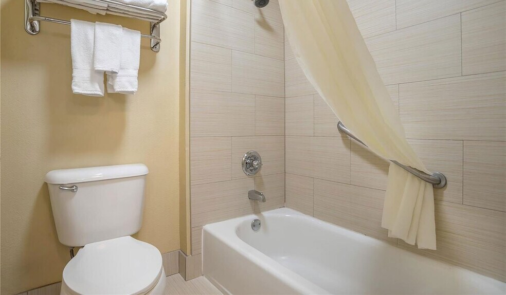 More Photos Of 5041 Academy Ln, Bessemer Hotel For Sale