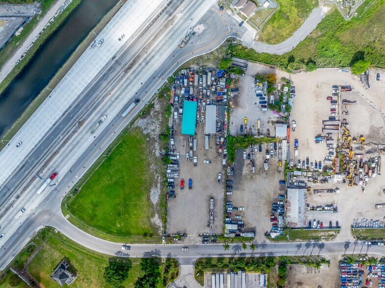 More Photos Of 13800 NW 112th ave, Hialeah Gardens Land For Sale