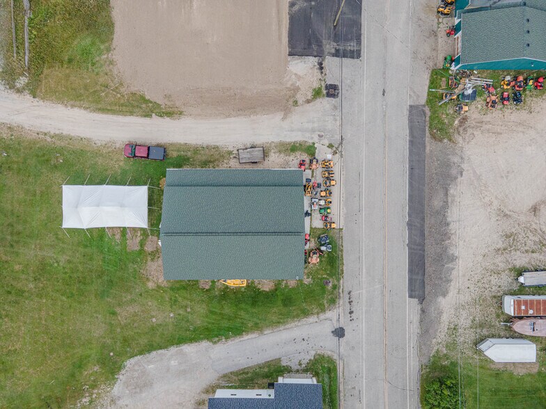 More Photos Of 300 S 2nd St, Lincoln General Retail For Sale