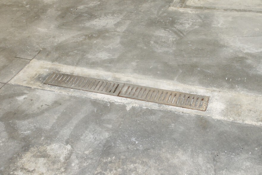 More Photos Of 25915 Senator Ave, Harbor City Warehouse For Lease