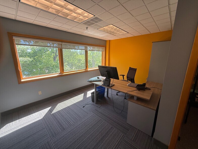 More Photos Of 30 Airport Rd, West Lebanon Office For Lease