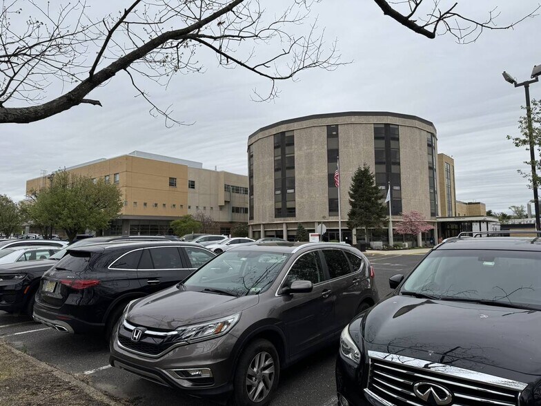 More Photos Of Sunset Road and Hospital Drive, Willingboro Medical For Lease