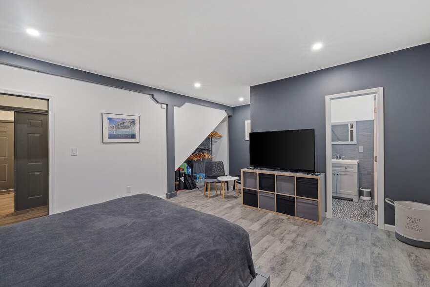 More Photos Of 3100 S Adams St, Tallahassee Flex For Sale