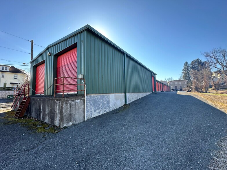 More Photos Of 213 Hart Street, Clarksburg Self Storage For Sale