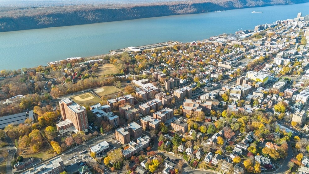 More Photos Of 3 Lehman Ter, Yonkers Congregate Senior Housing For Sale