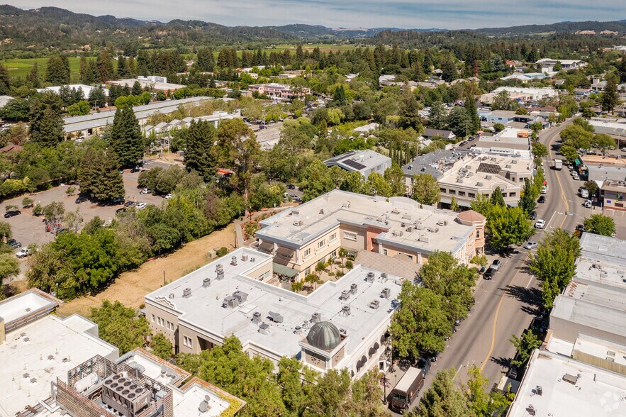 More Photos Of 331-349 Healdsburg Ave, Healdsburg Storefront Retail Office For Lease