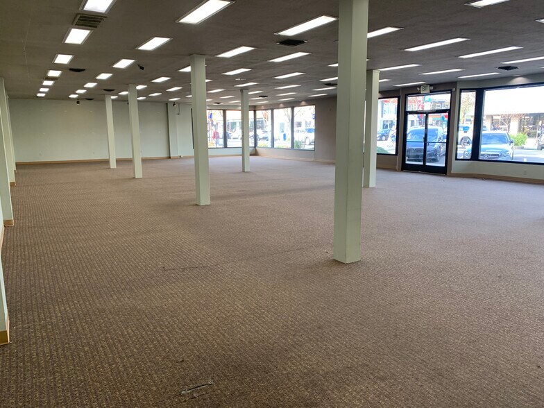 More Photos Of 702-710 2nd St, Davis Storefront For Lease