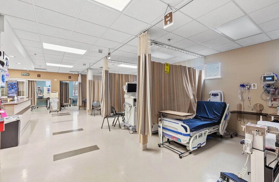 More Photos Of 4171 W Expo Pky, Post Falls Medical For Sale