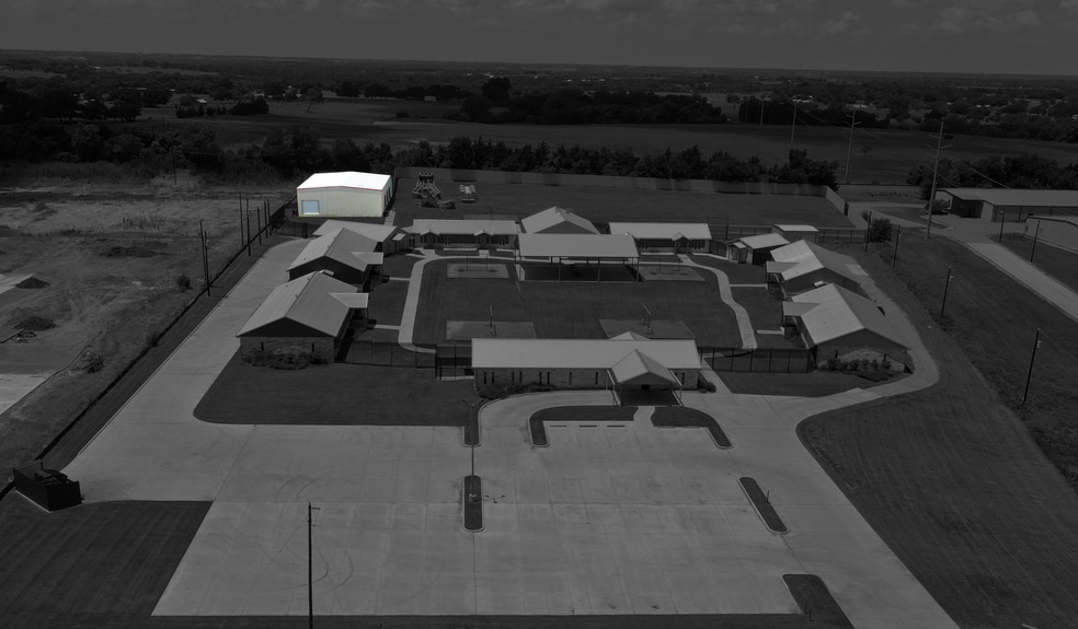 More Photos Of 4150 Highway 36 S, Brenham Shelter For Sale